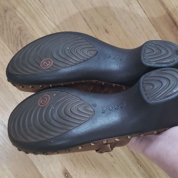 Ecco Cognac Brown Leather Gold Stud Slip On Clogs EU 40 - Picture 7 of 7